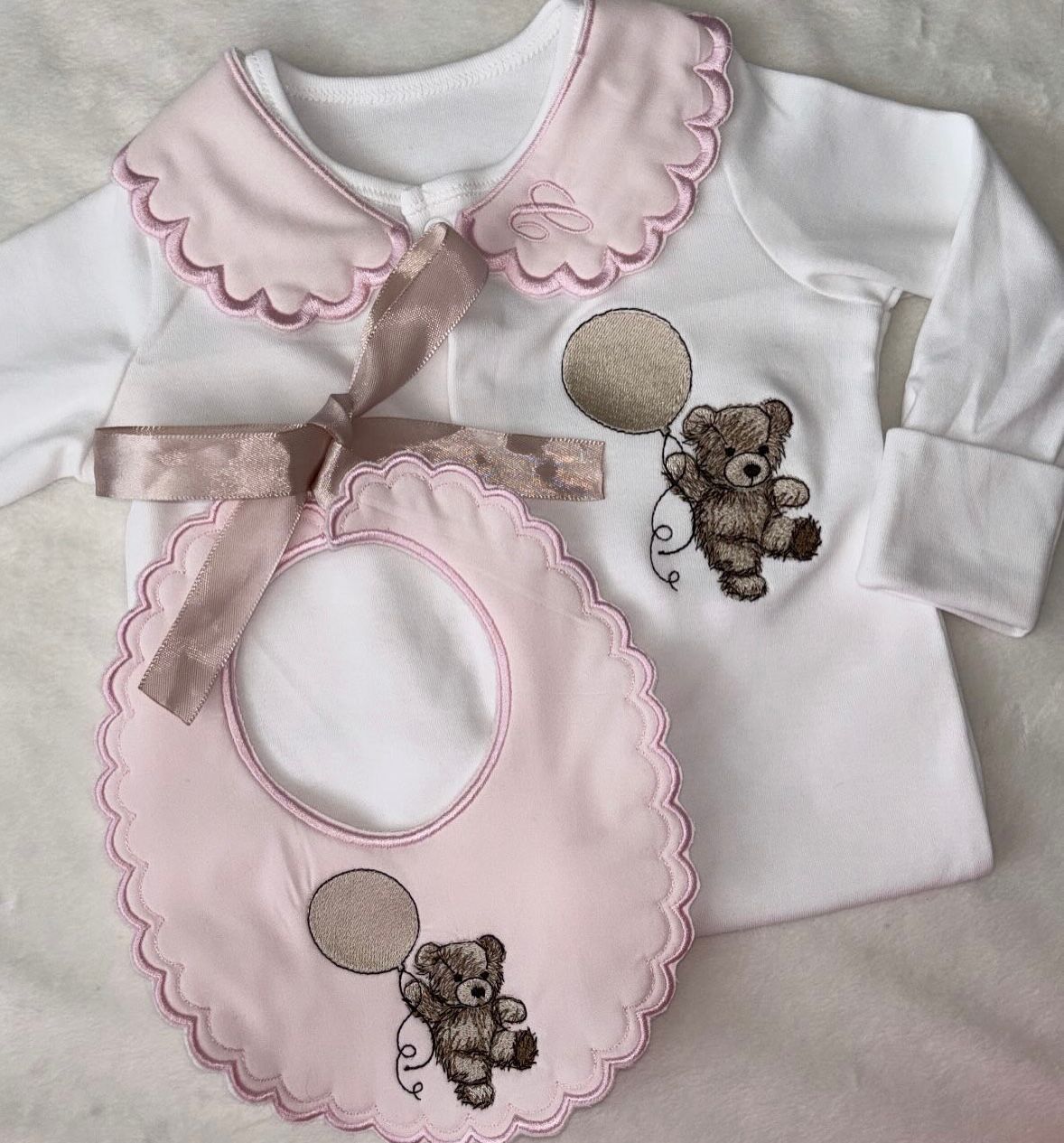 Teddy Bear Scallop Babygrow and Bib